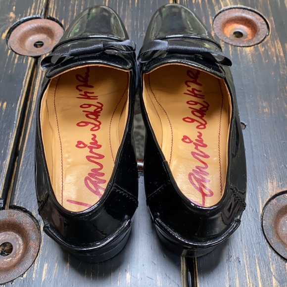 LANVIN Patent Leather Loafer with Bow Detail - Picture 2 of 9